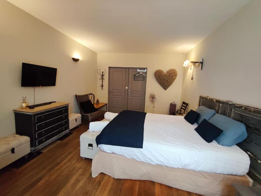 La Chouette Des Ducs, Appartement En Hypercentre Dijon Buitenkant foto