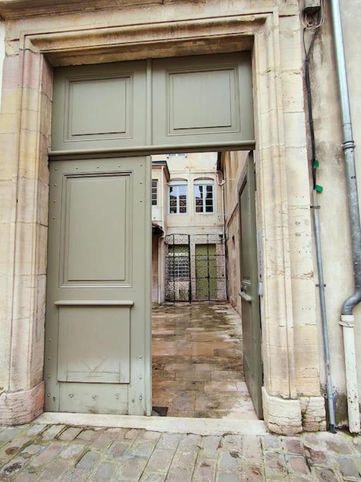 La Chouette Des Ducs, Appartement En Hypercentre Dijon Buitenkant foto