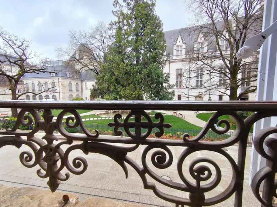La Chouette Des Ducs, Appartement En Hypercentre Dijon Buitenkant foto